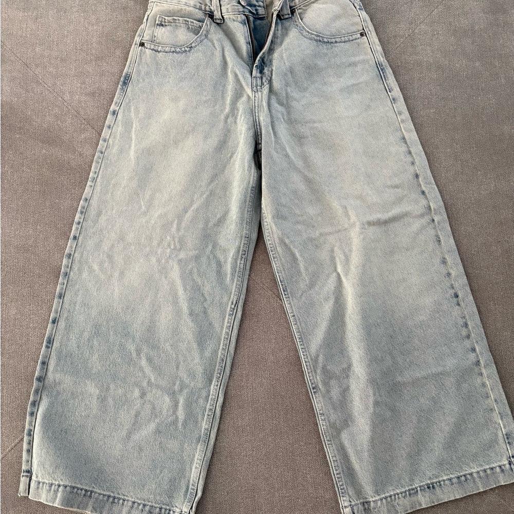Wide-Leg Light Blue Jeans